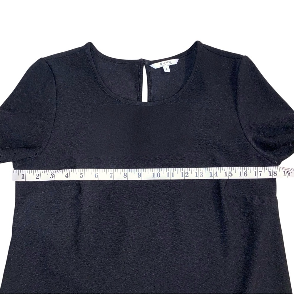 Alfred Sung Black Scalloped Edge Short Sleeve Top - Picture 5 of 8